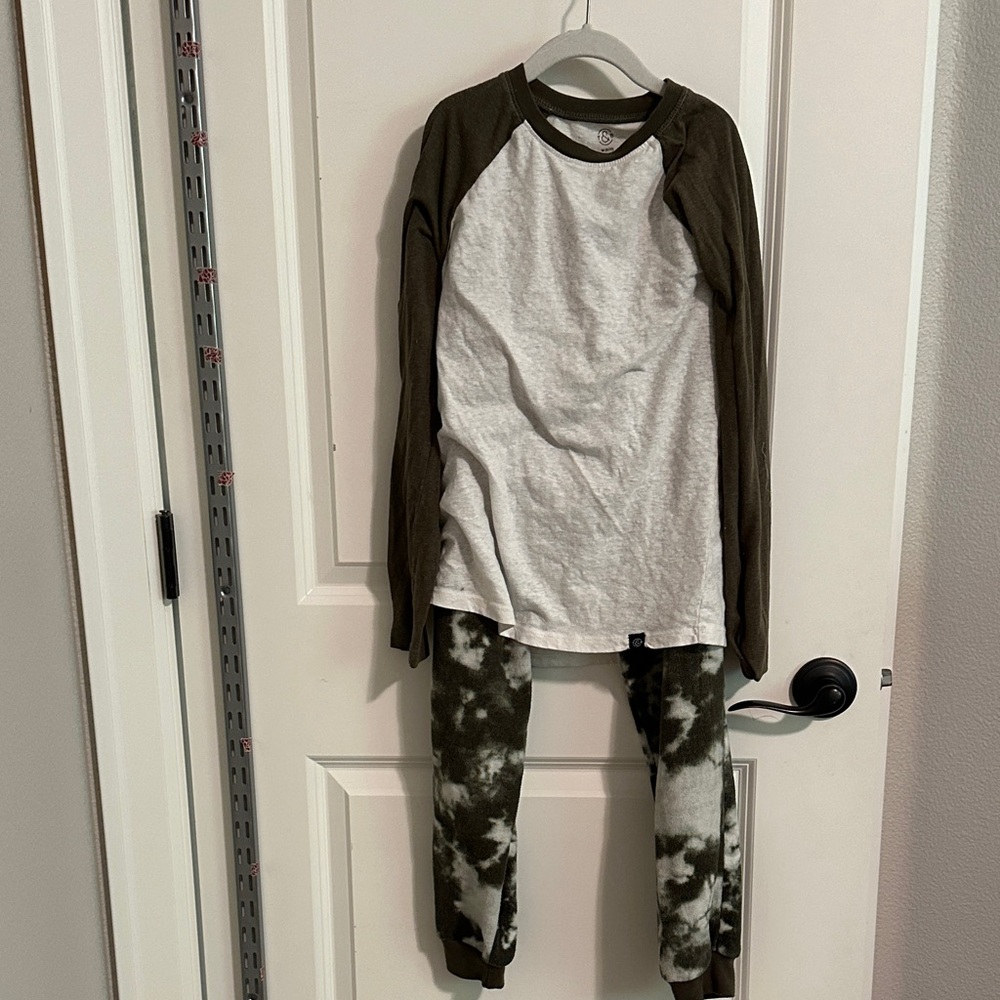 Green and White pajama set